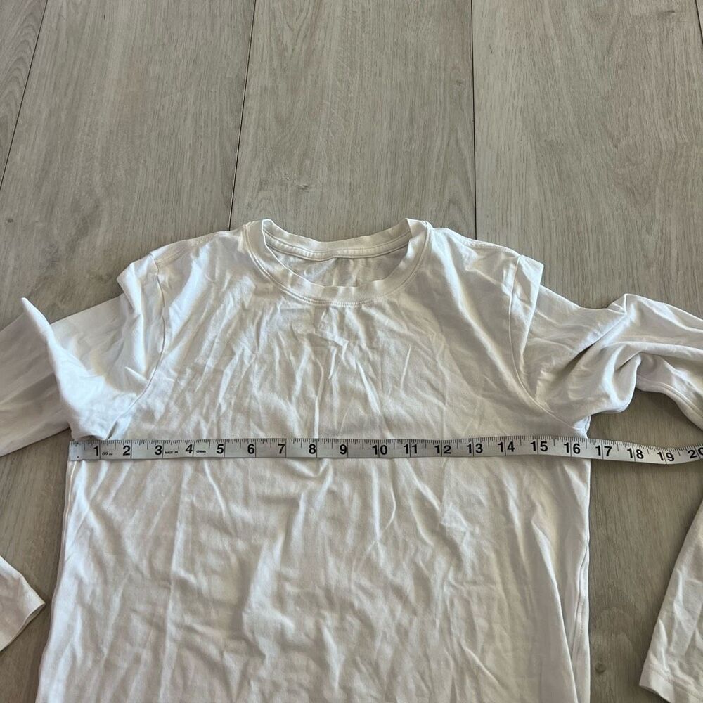 Lululemon women’s long sleeve top size s - Picture 3 of 6